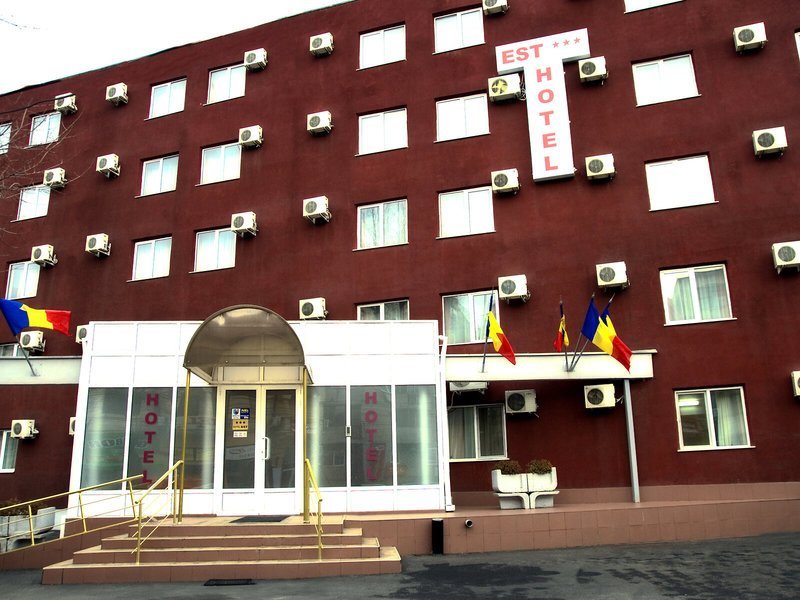 Est