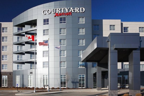 Courtyard Calgary Airport