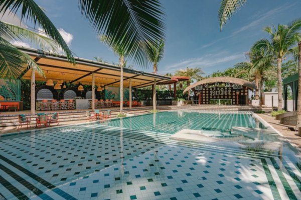 AOne The Royal Cruise Hotel & New Wing Hotel