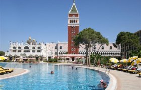 Venezia Palace Deluxe Resort Hotel recenzie