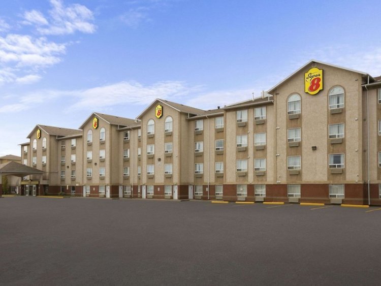 Super 8 Fort Nelson BC