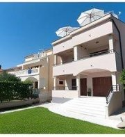 BonaMare Apartments