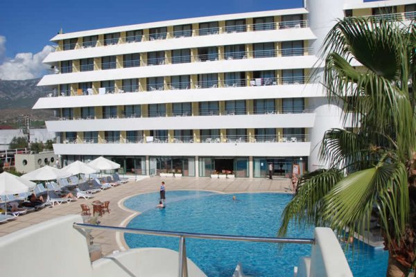 Drita Hotel Resort & Spa recenzie
