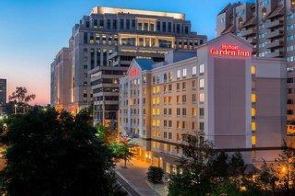 Hilton Garden Inn Arlington/Courthouse Plaza