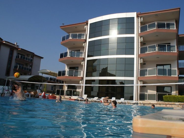 Whispering Sands Resort