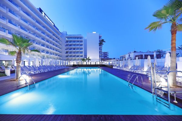 Iberostar Waves Bahía de Palma