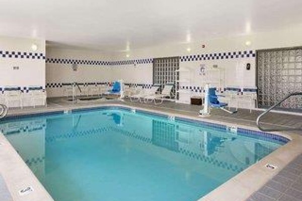 Baymont By Wyndham Golden/Red Rocks
