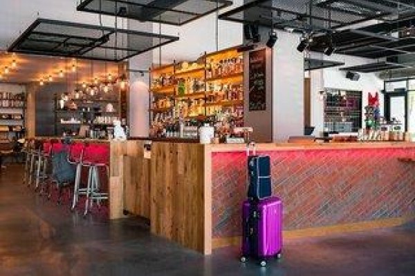 Moxy Chicago Downtown