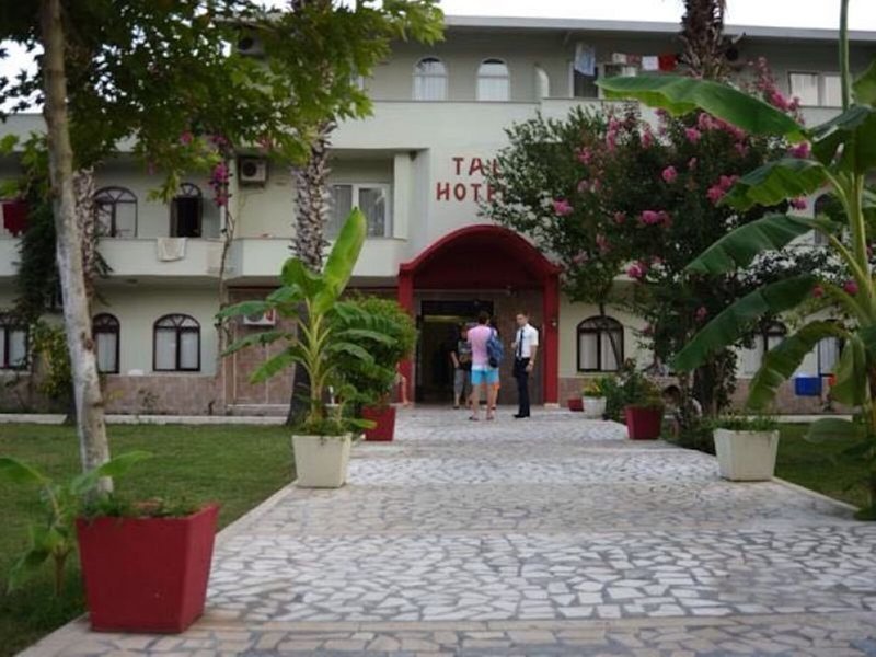 Monk Resort Hotel recenzie