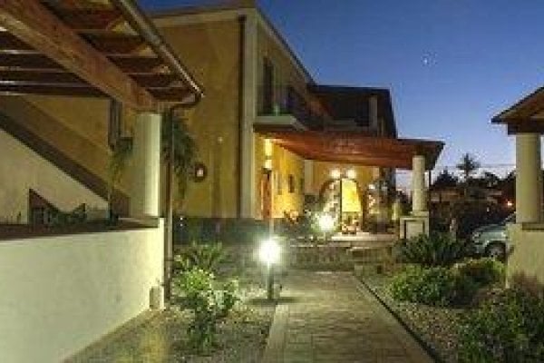 Eolian Residence