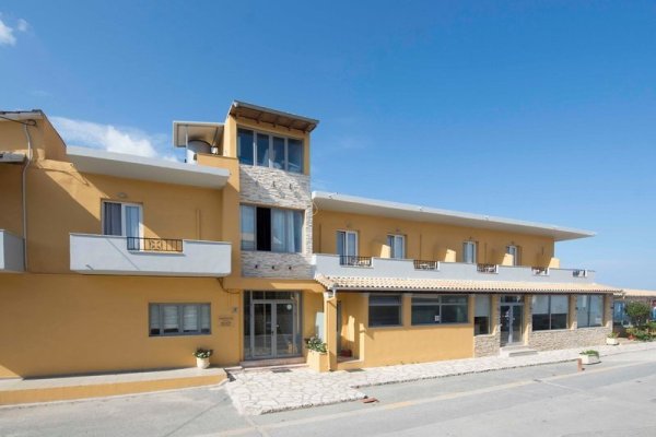 Kormoranos Hotel