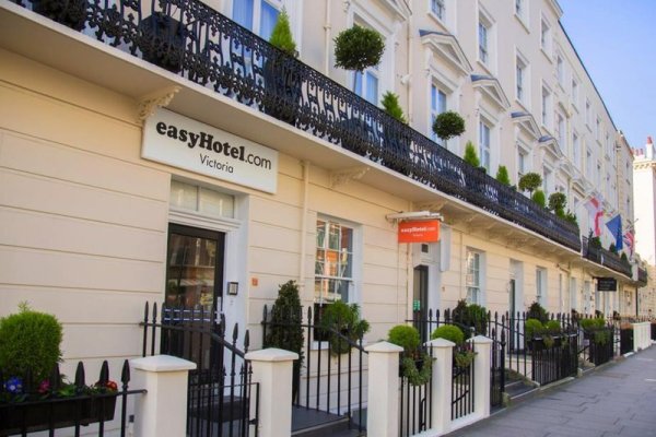 Easyhotel Victoria