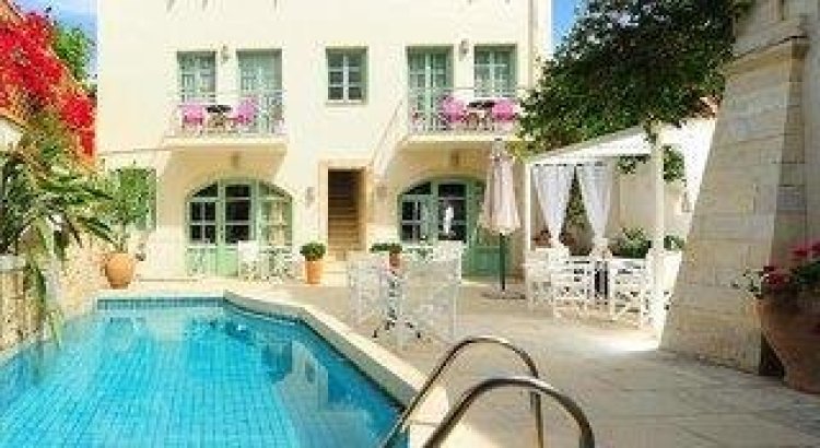 Mythos Residence