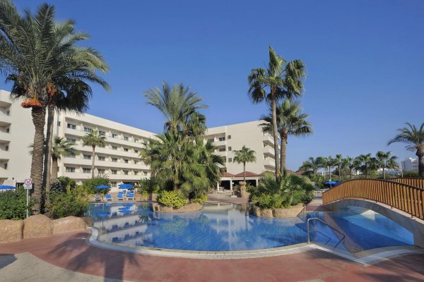 Cyprus, Ayia Napa: Nissiana Hotel & Bungalow 3*