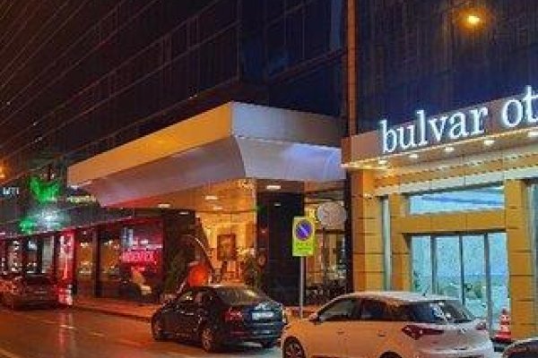 Bulvar Hotel