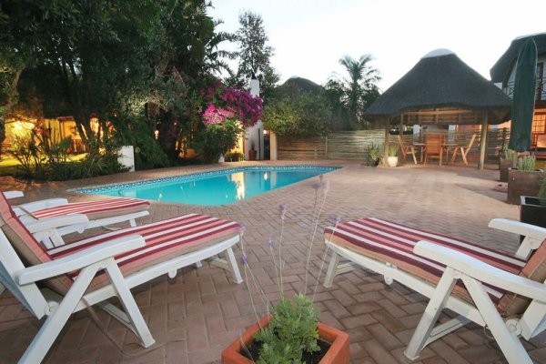 Thatchwood Country Lodge