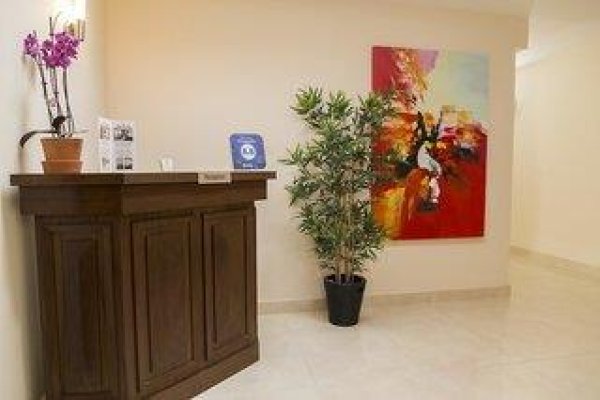 The Five Lamps Suites