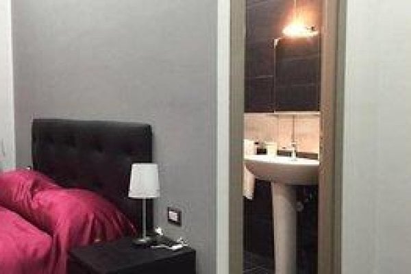 B&B Napoli Binario 1