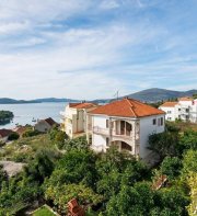 Apartments Frano