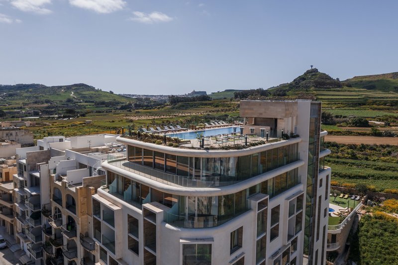 Reef Hotel & Spa