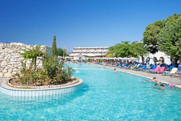 Hotel Aqua Sol Sun Palace