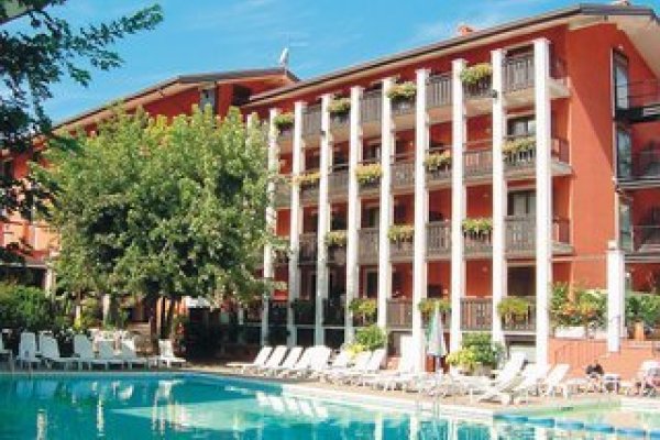 Club Hotel La Vela & Appartement