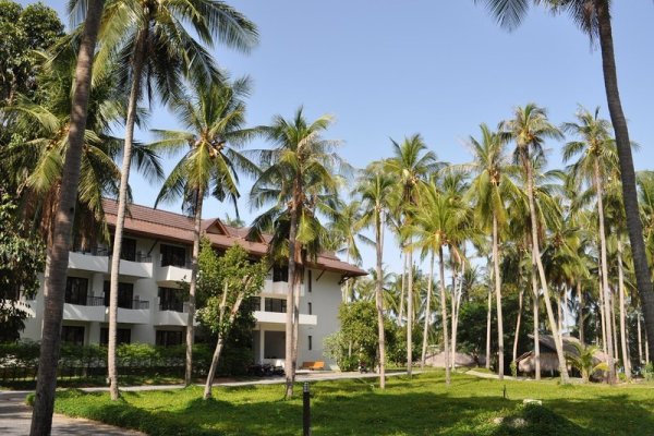 Coconut Beach Resort
