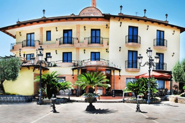La Fayette