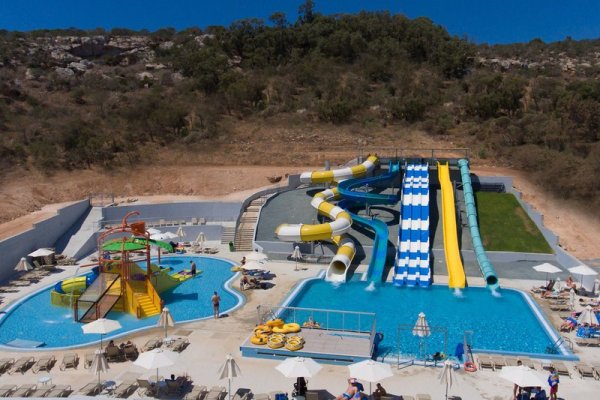Narcissos Waterpark Resort