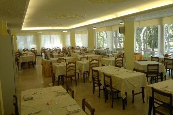 Hotel Oasi