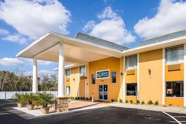 Quality Inn & Suites Heritage Park