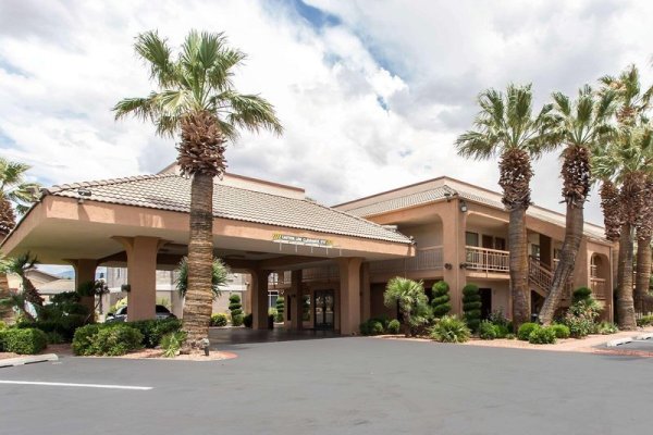 Quality Inn South Bluff