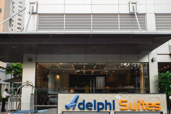 Adelphi Suites Bangkok