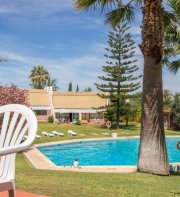 Moura Golf Village