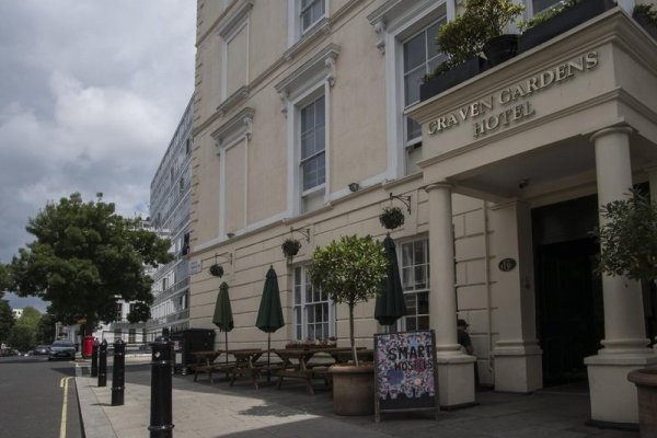 Smart Hyde Park View Hostel