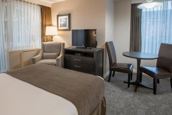 The Embassy Inn