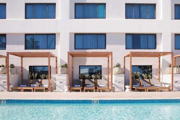 Hilton Santa Monica Hotel & Suites