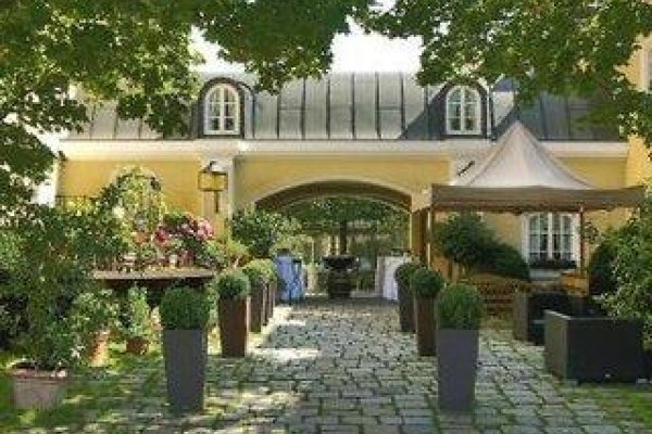Hotel-Gutsgasthof Stangl