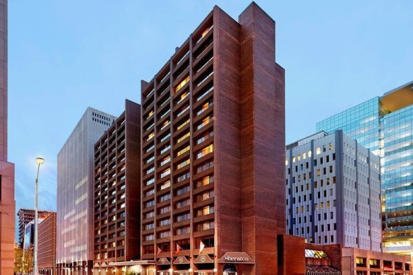 Sheraton Ottawa Hotel