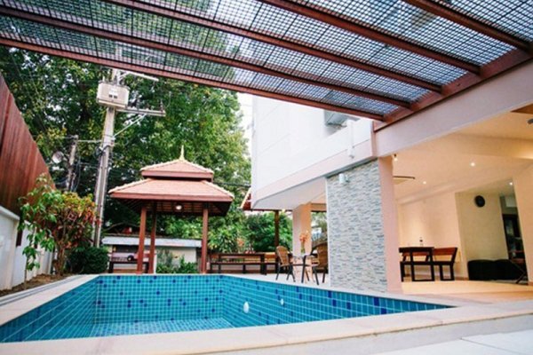 Rendezvous Classic House