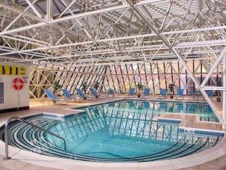 DoubleTree by Hilton Hotel