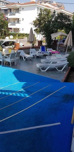 Club Dante Mammaris recenzie
