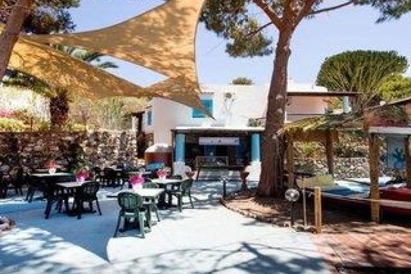 Holiday Eolie Village
