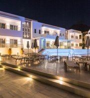 Cyano Hotel
