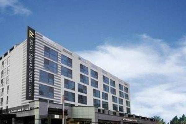 Royal Square Hotel