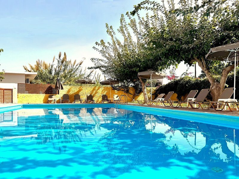 Domenica Apartments