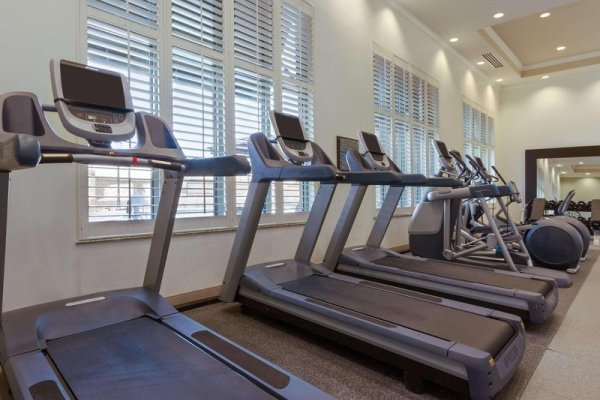 Embassy Suites by Hilton Savannah