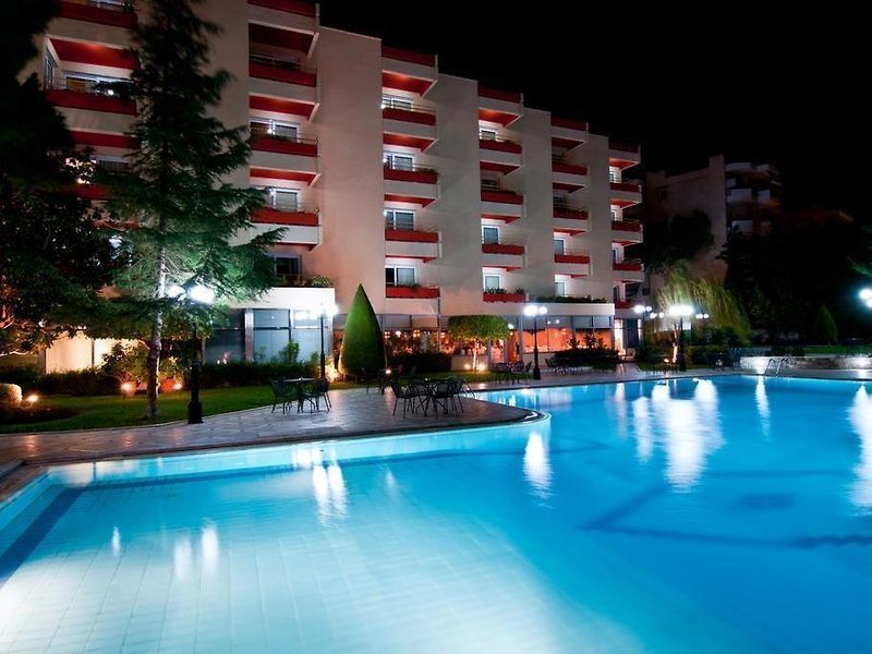 Oasis Hotel Apartments recenzie