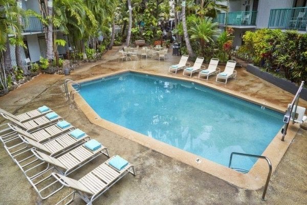 White Sands Hotel