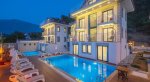 Monastery Suites Hotel recenzie